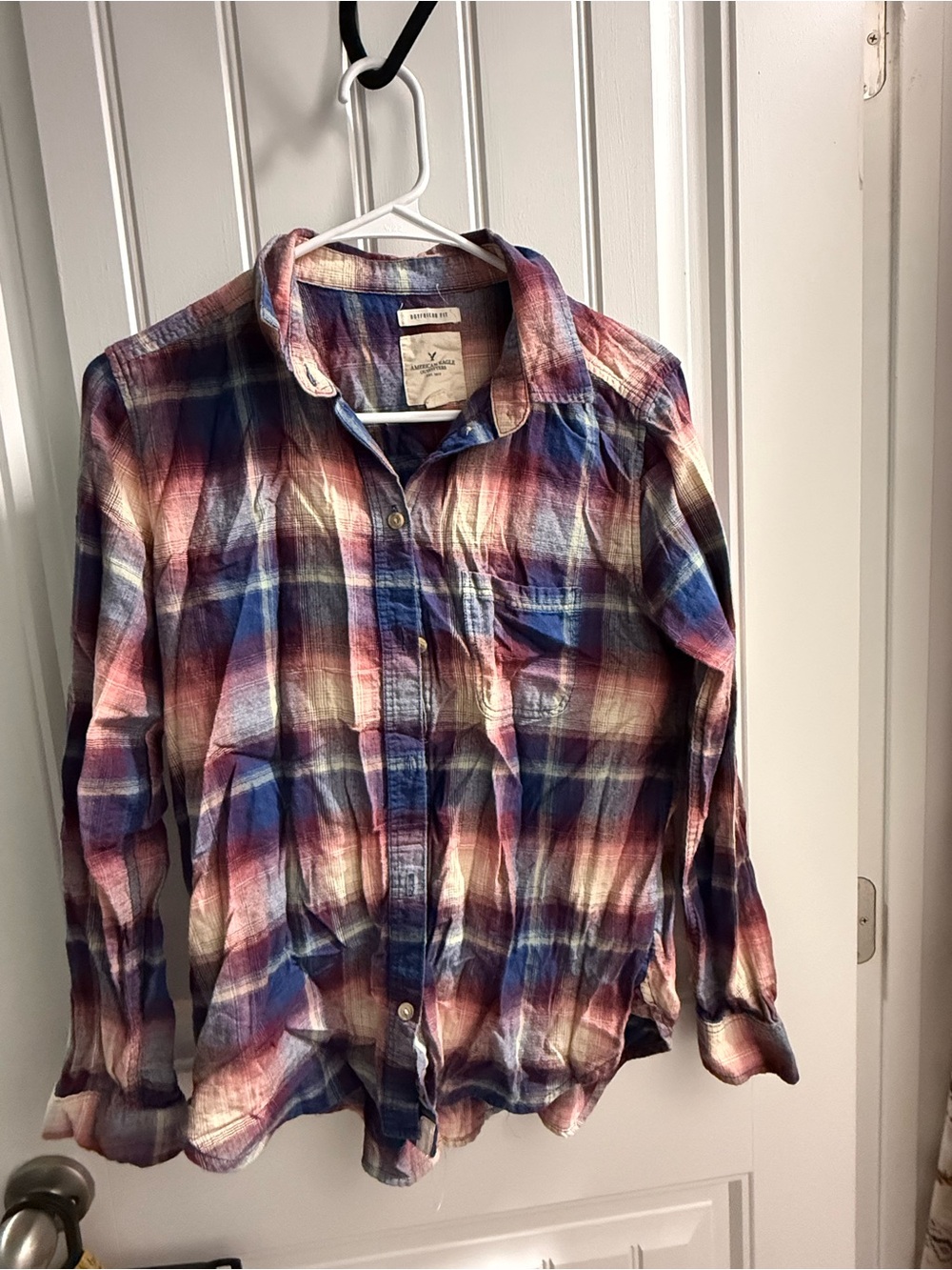 American Eagle Outfitters Multicolor Plaid Button-Down Shirt